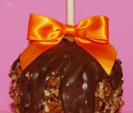 Turtle Caramel Apple